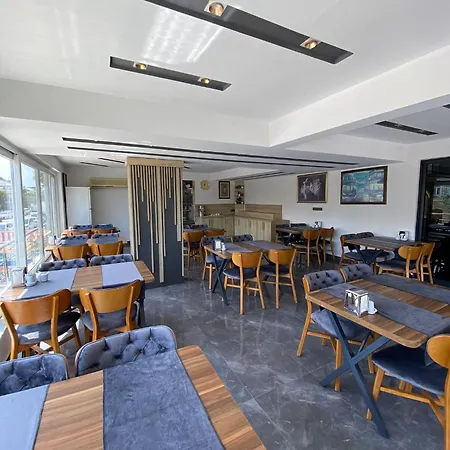 Kent Hotel 3*